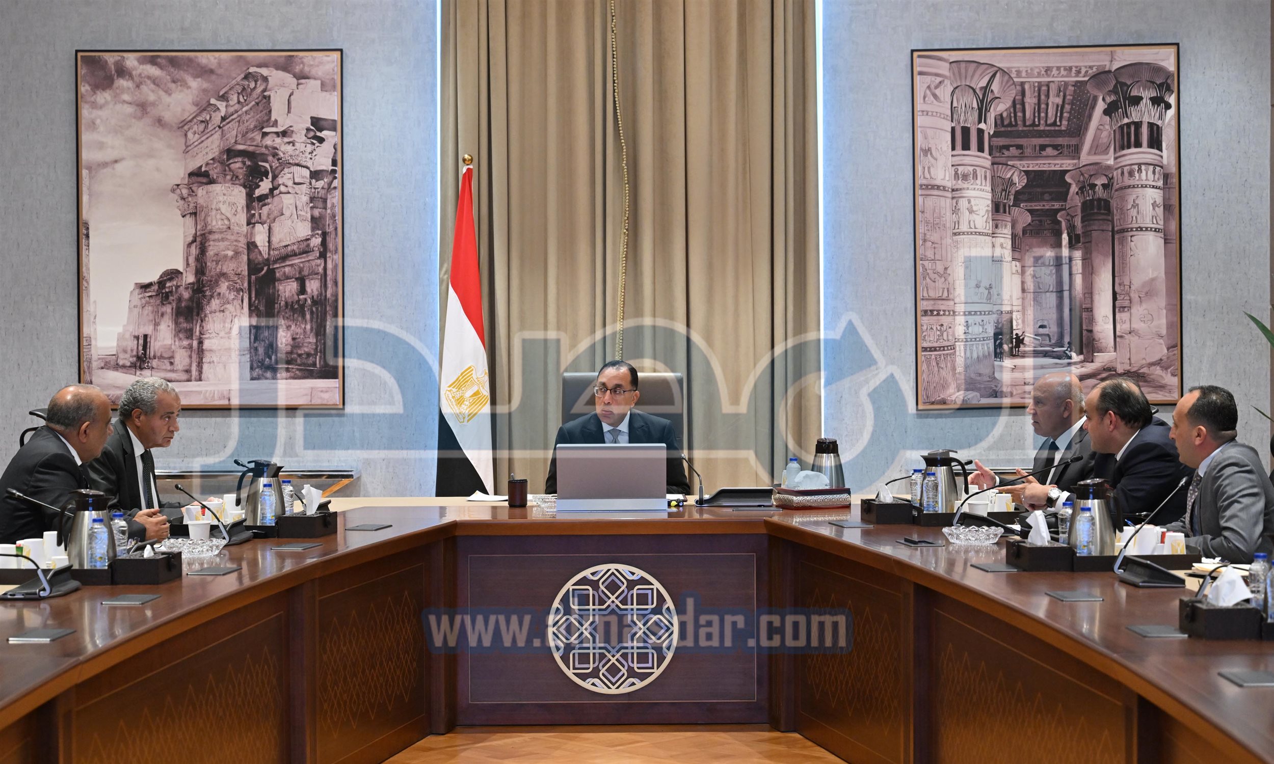 رئيس الوزراء يبحث سبل تنمية الصادرات المصرية إلى أفريقيا