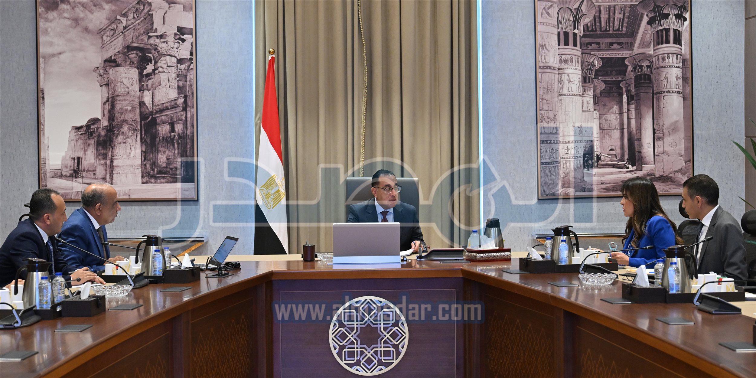 رئيس الوزراء يتابع مع وزير قطاع الأعمال عدداً من ملفات العمل