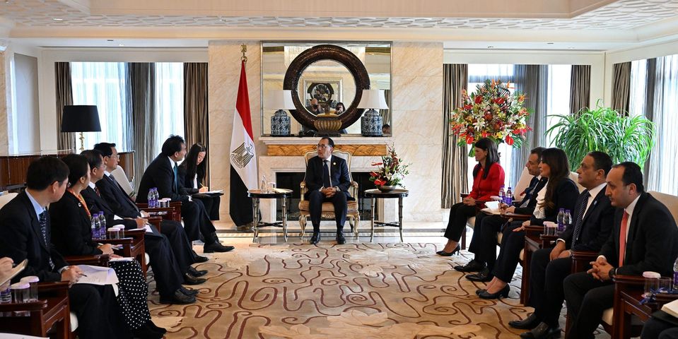 رئيس الوزراء يلتقي رئيس الوكالة الصينية للتعاون الإنمائي الدولي �سيدكا�