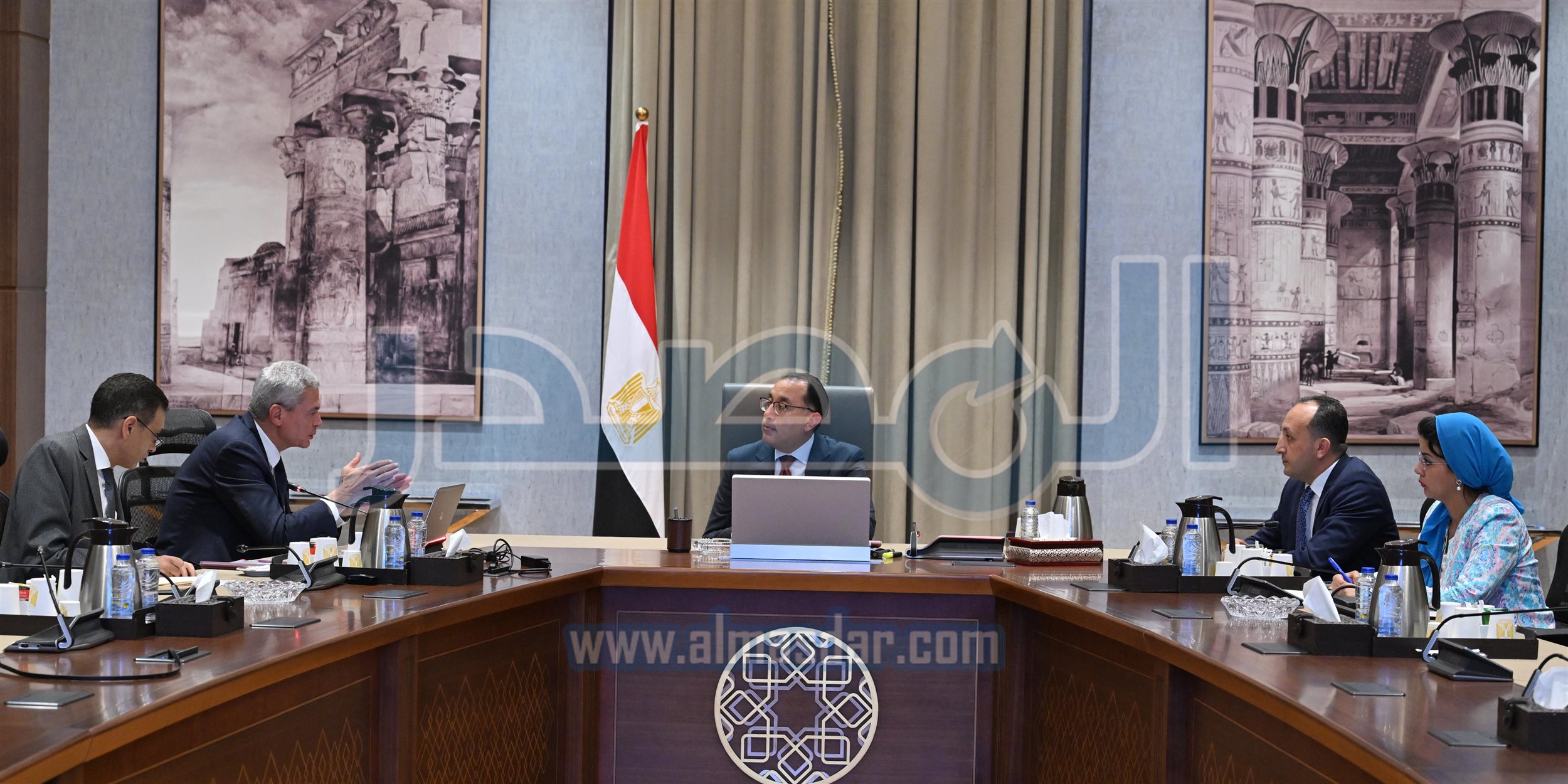 رئيس الوزراء يتابع ملفات عمل الهيئة المصرية للشراء الموحد