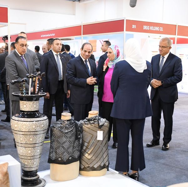 الرئيس السيسي يقوم بجولة تفقدية بالمعرض الدولي السنوي للصناعة