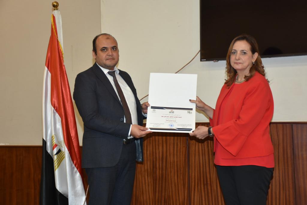 المعهد القومي يختتم البرنامج التدريبي
