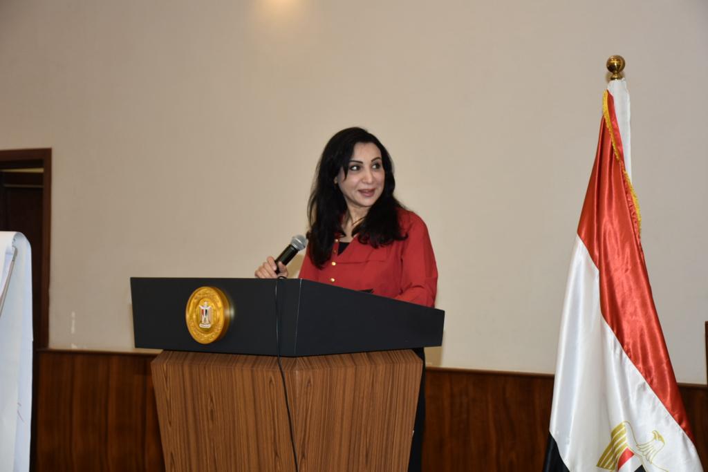 المعهد القومي يختتم البرنامج التدريبي