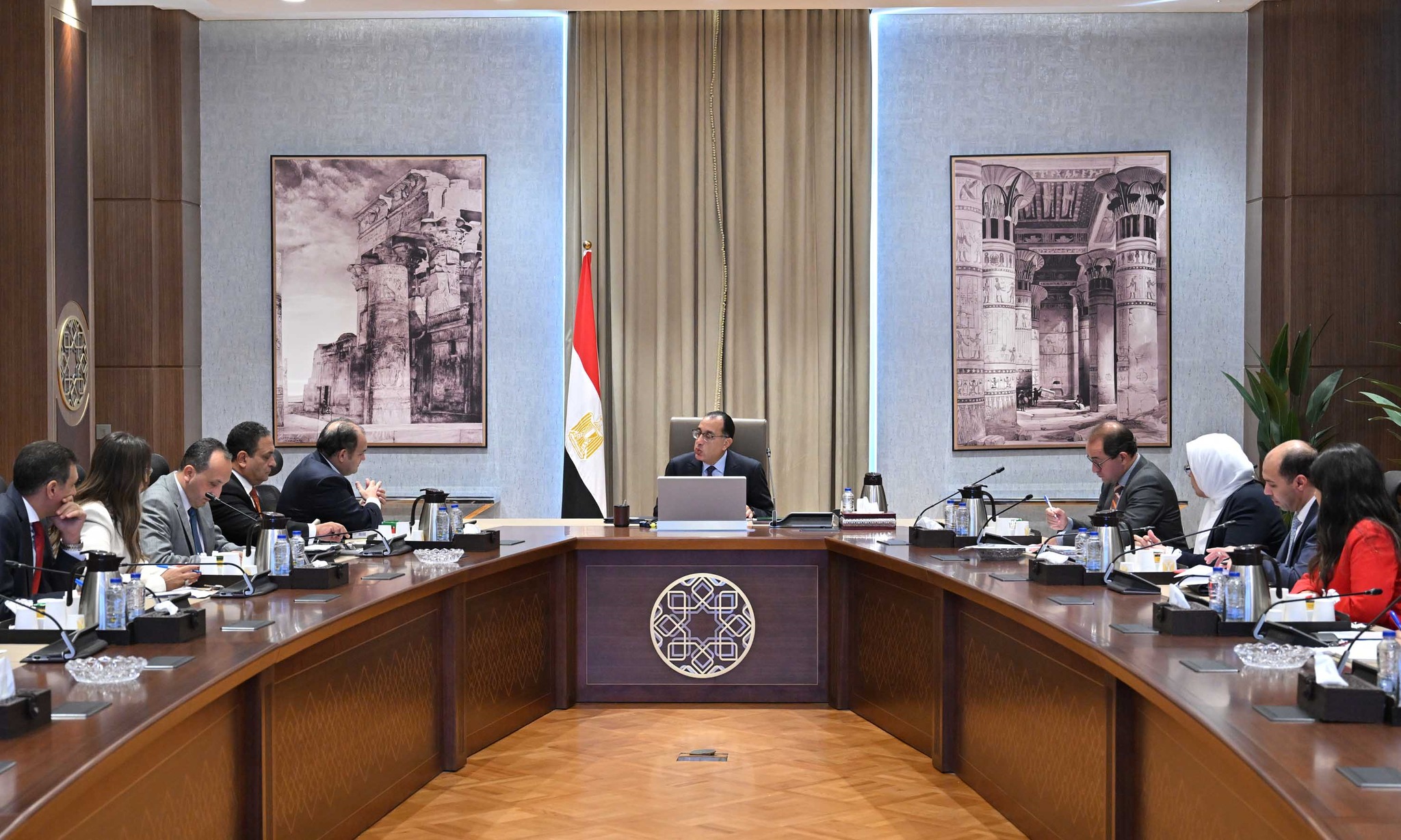 رئيس الوزراء يتابع إجراءات تنفيذ برنامج رد الأعباء التصديرية وميكنة إجراءاته