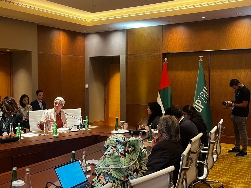 وزيرة البيئة خلال جلسة الطبيعة والمناخ