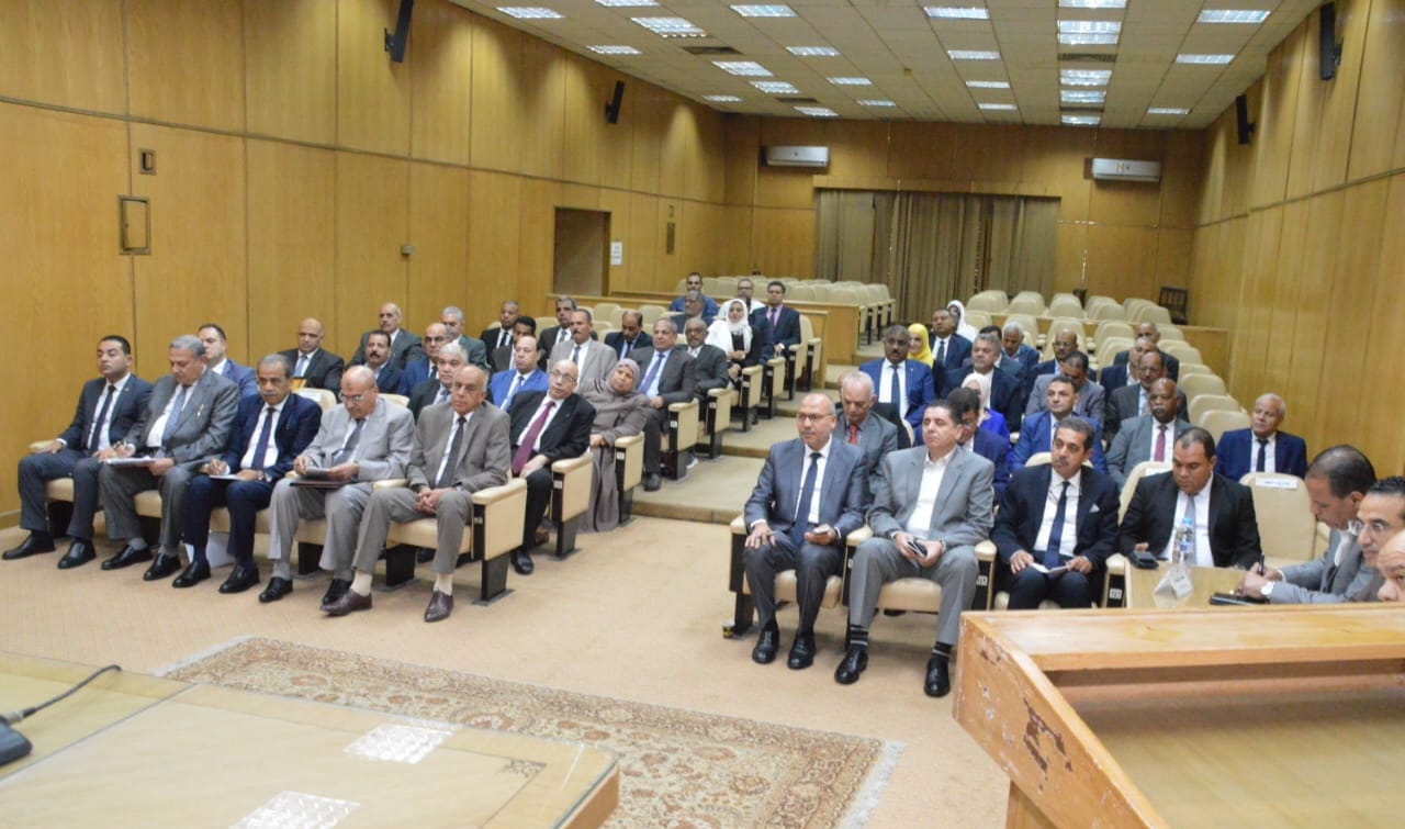 اجتماع وزارة التموين والتجارة الداخلية