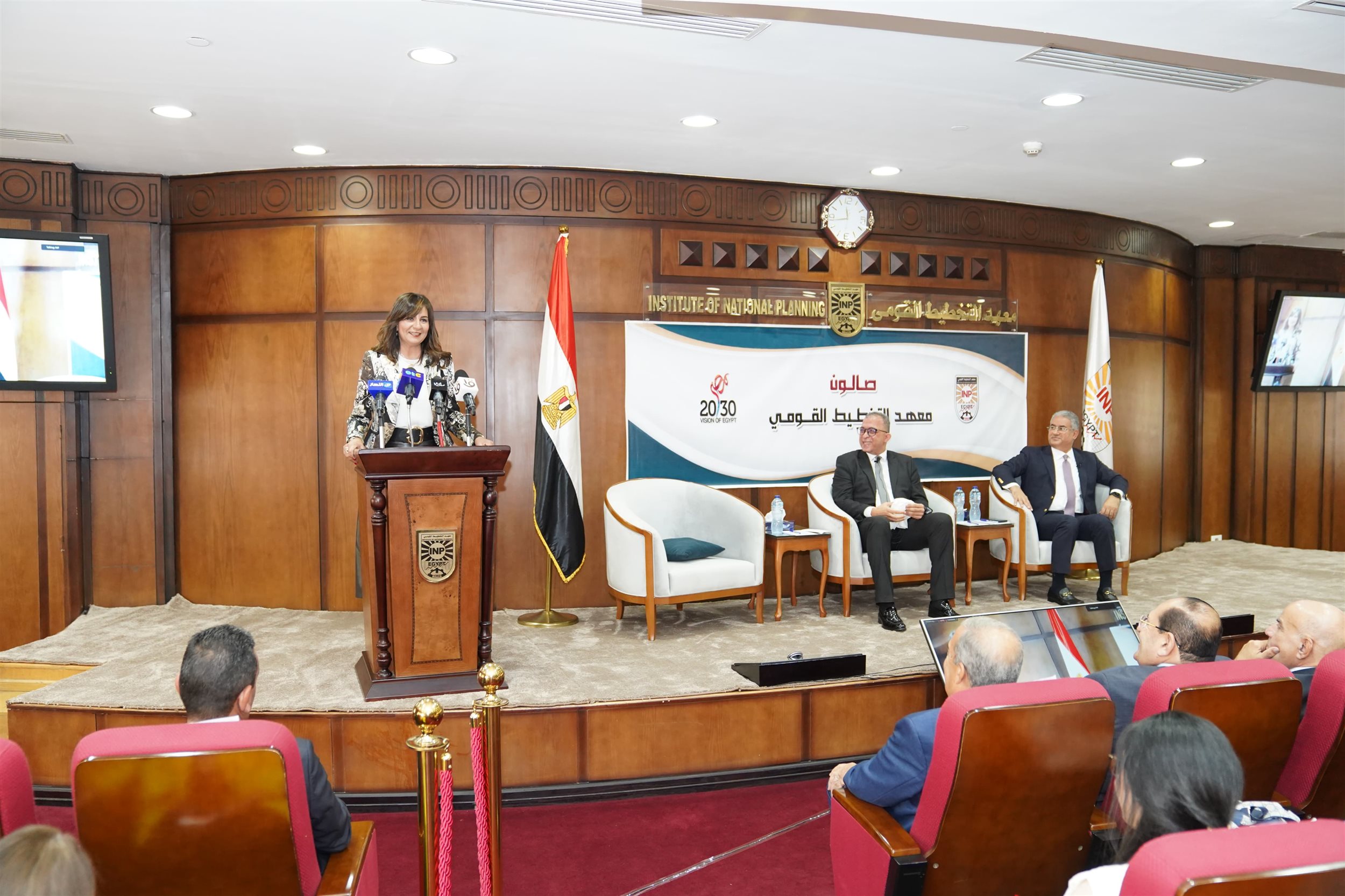 التخطيط القومي خلال الصالون الثقافي للعام الأكاديمي2023-2024
