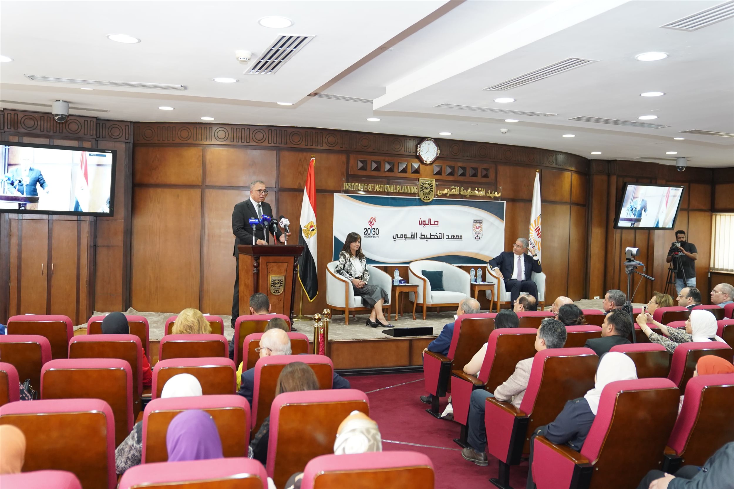 التخطيط القومي خلال الصالون الثقافي للعام الأكاديمي2023-2024