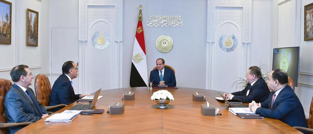 السيسى يعقد اجتماع لمتابعة جهود تلبية احتياجات المواطنين