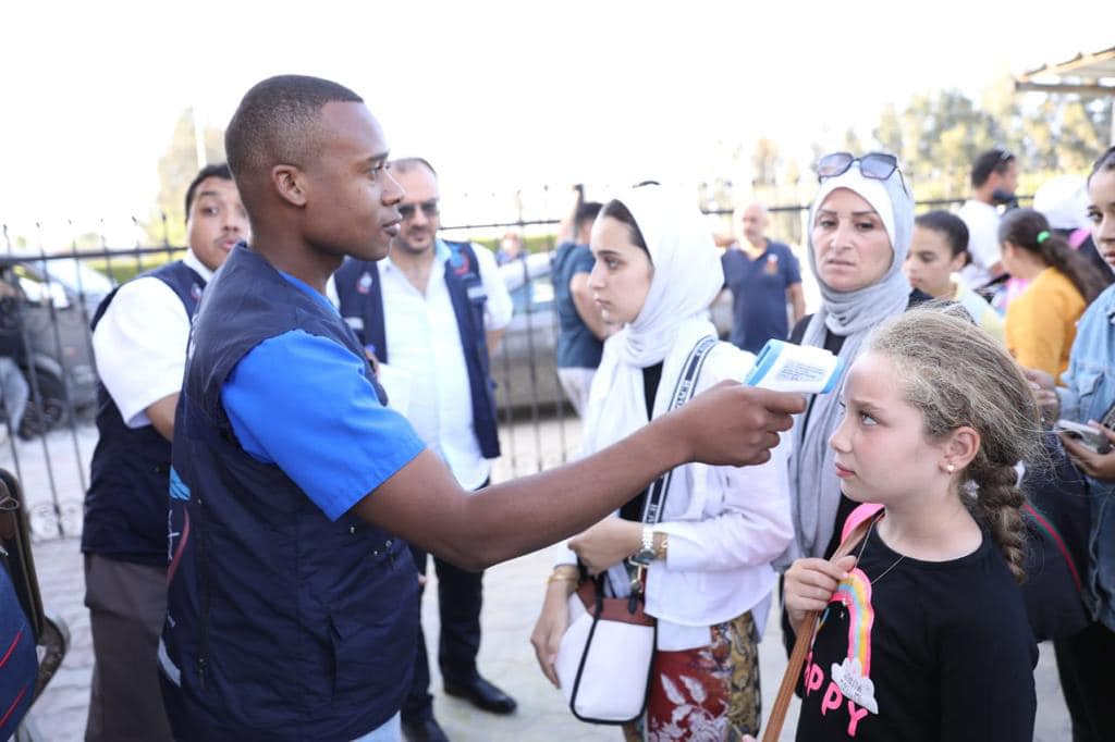 استقبال أول مجموعة من الأشقاء الفلسطينيين المصابين لعلاجهم بمصر