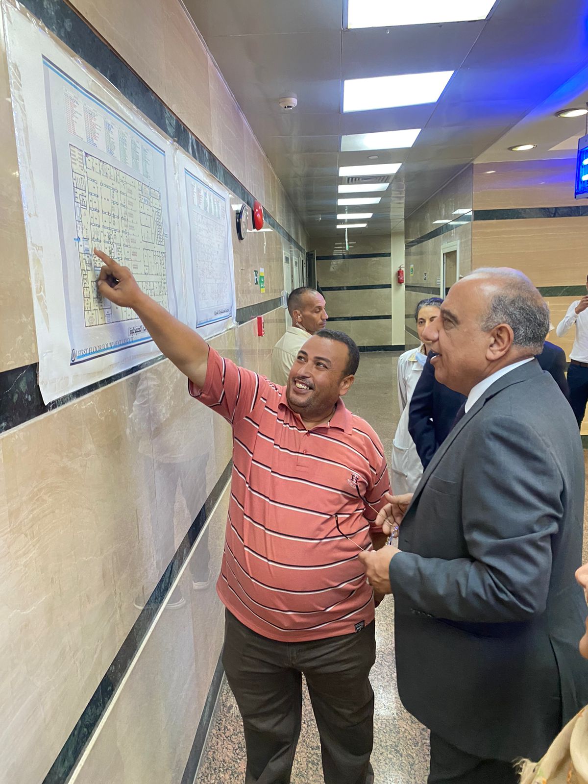 وزير قطاع الأعمال العام يتفقد شركة النصر للكيماويات الدوائية