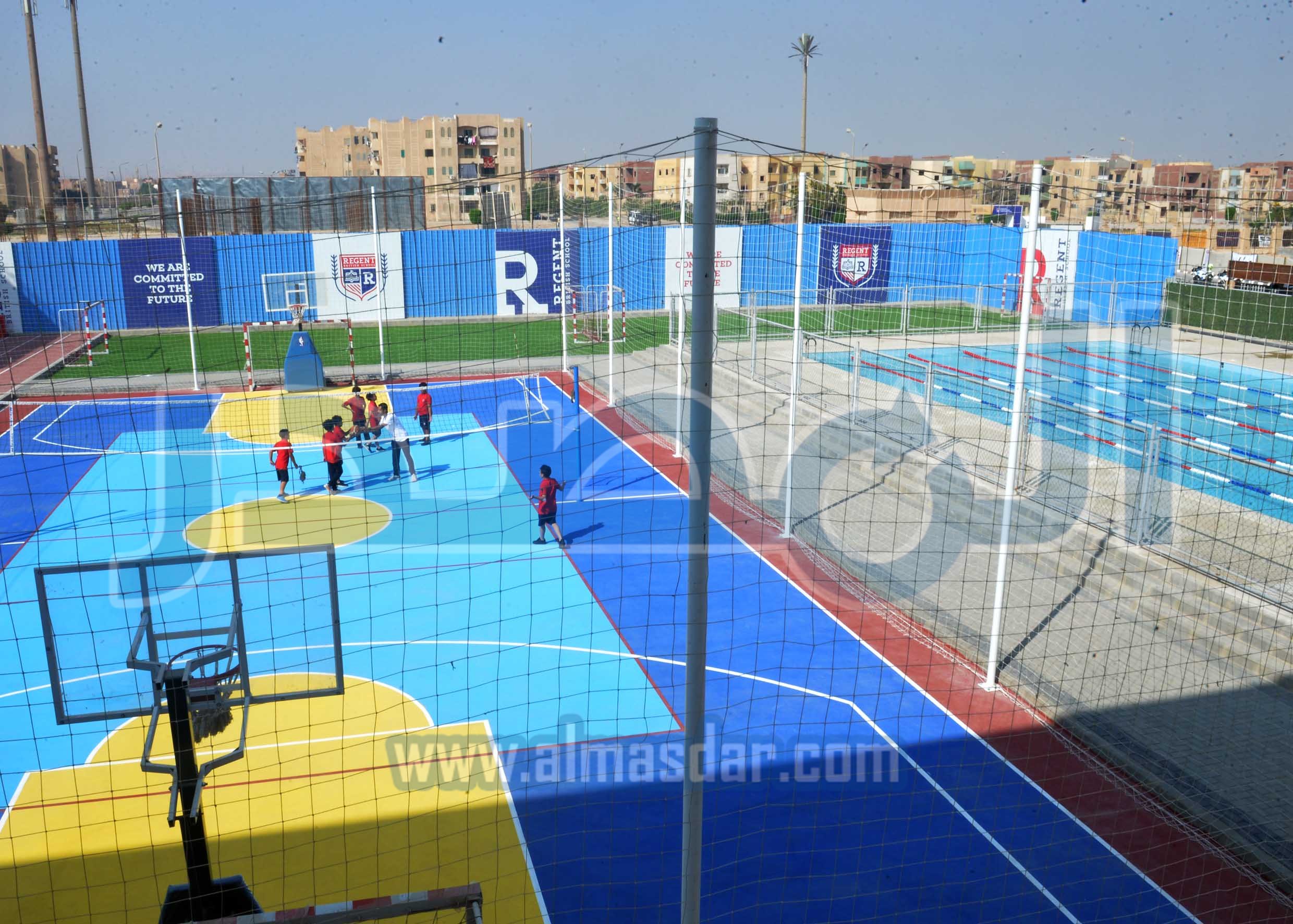 مدبولى يفتتح مجمع المدارس بالقرية الكونية بحدائق أكتوبر