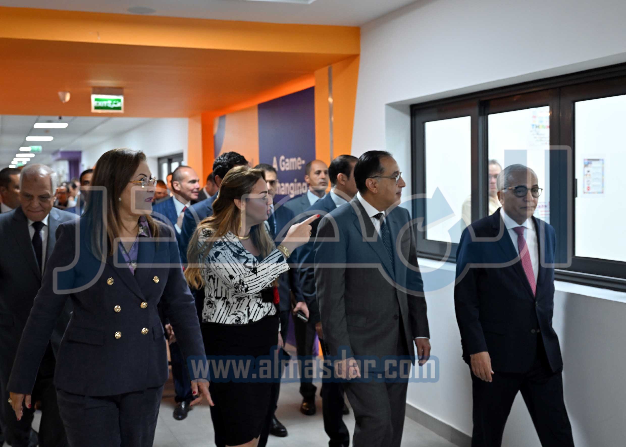 مدبولى يفتتح مجمع المدارس بالقرية الكونية بحدائق أكتوبر