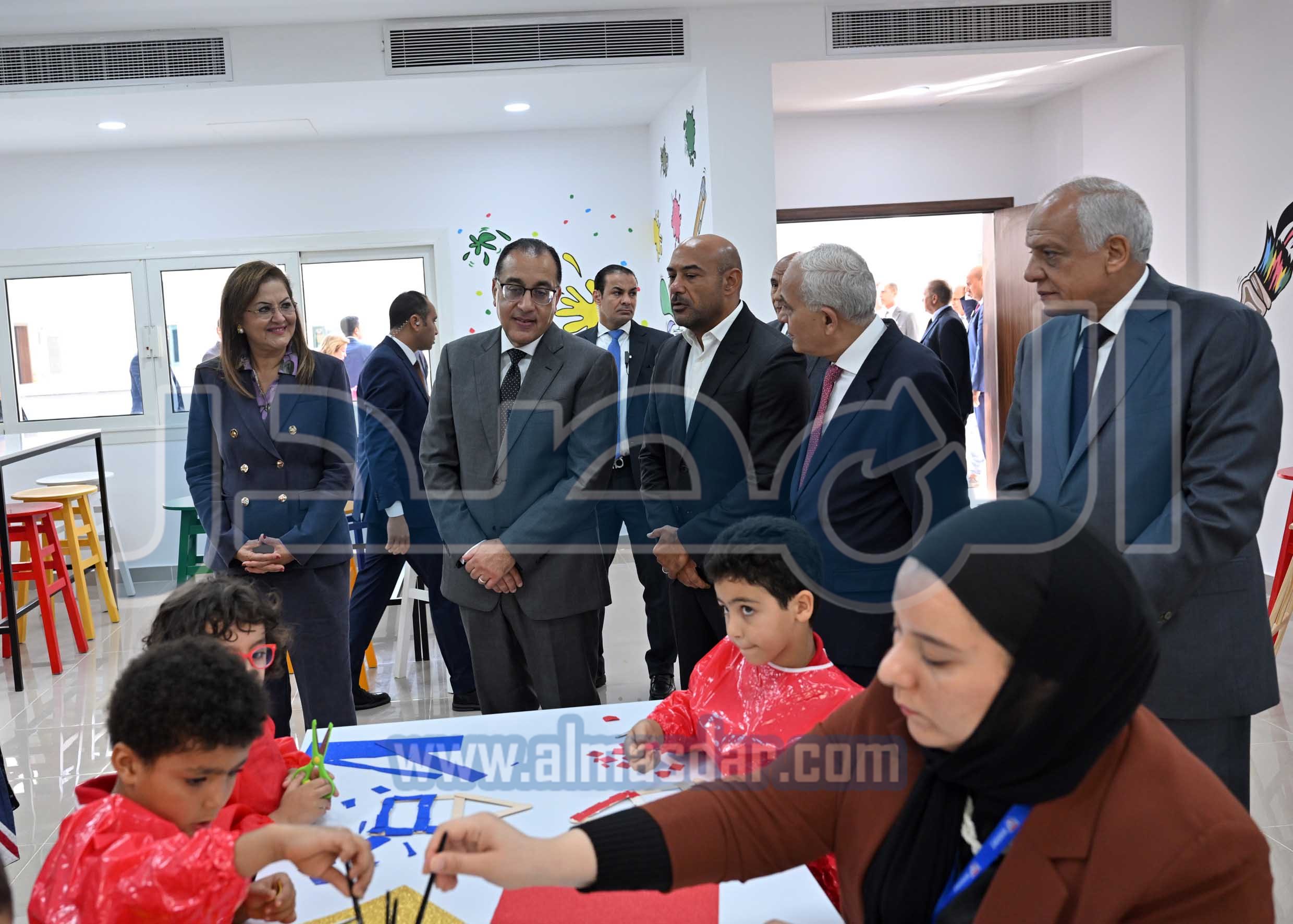 مدبولى يفتتح مجمع المدارس بالقرية الكونية بحدائق أكتوبر