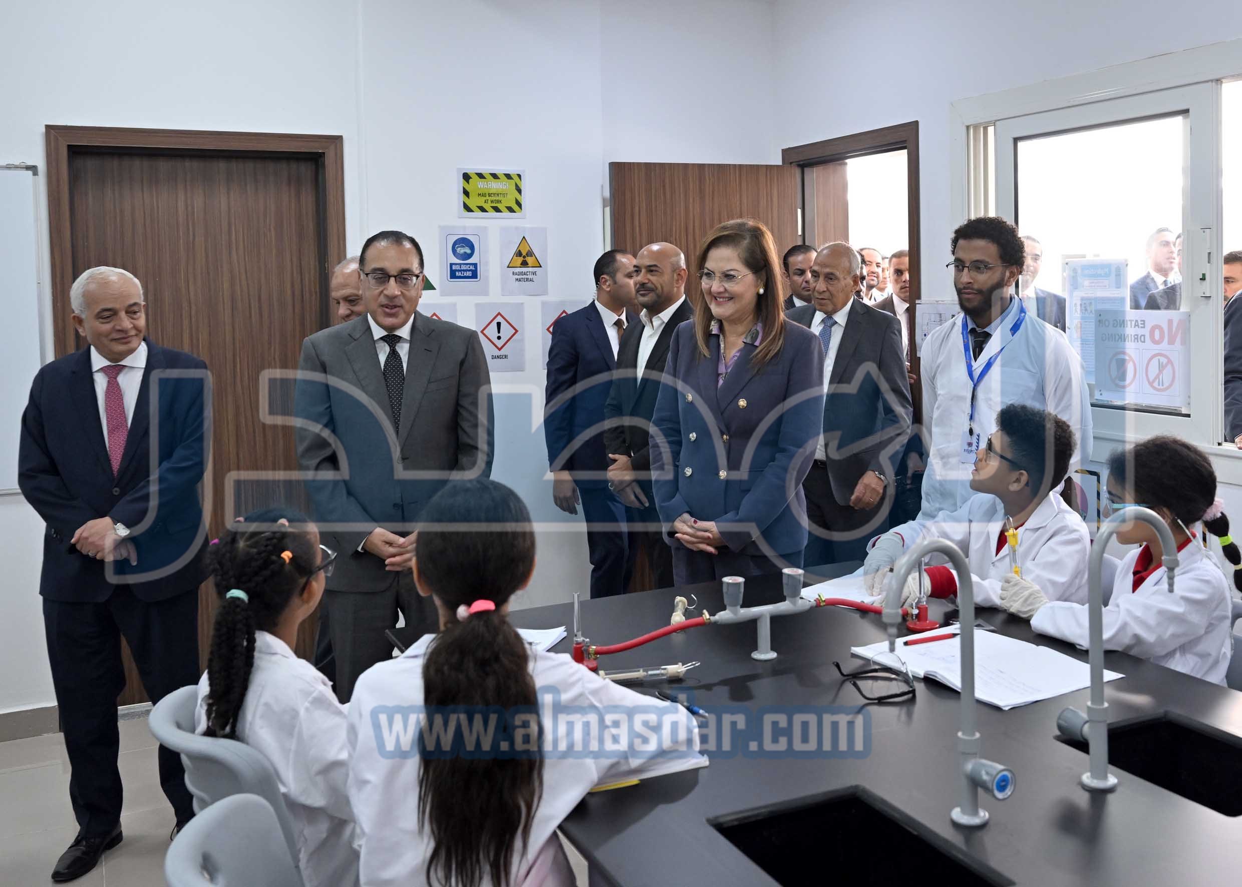 مدبولى يفتتح مجمع المدارس بالقرية الكونية بحدائق أكتوبر