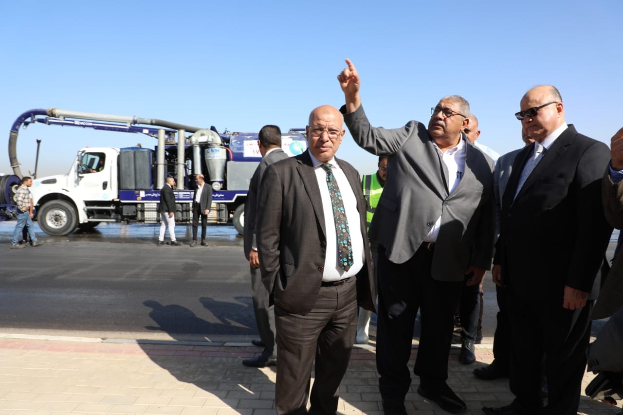 محافظ القاهرة يشهد محاكاة للتعامل مع سقوط الأمطار