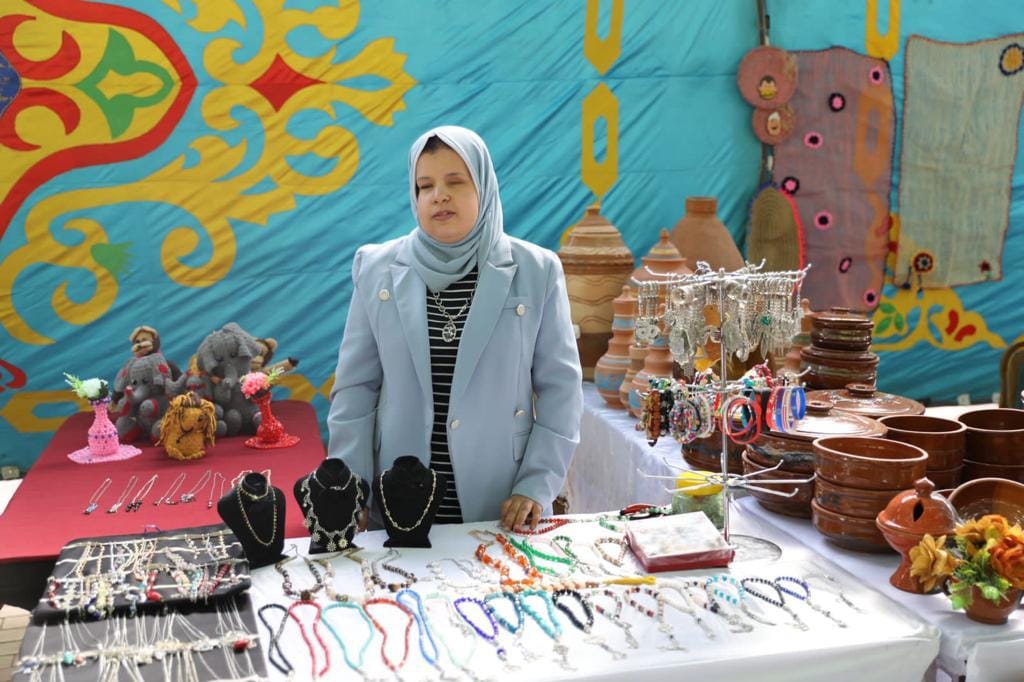 وزير التنمية المحلية ومحافظ الدقهلية يفتتحان معرض الدقهلية الثاني لمبادرة أيادي مصر