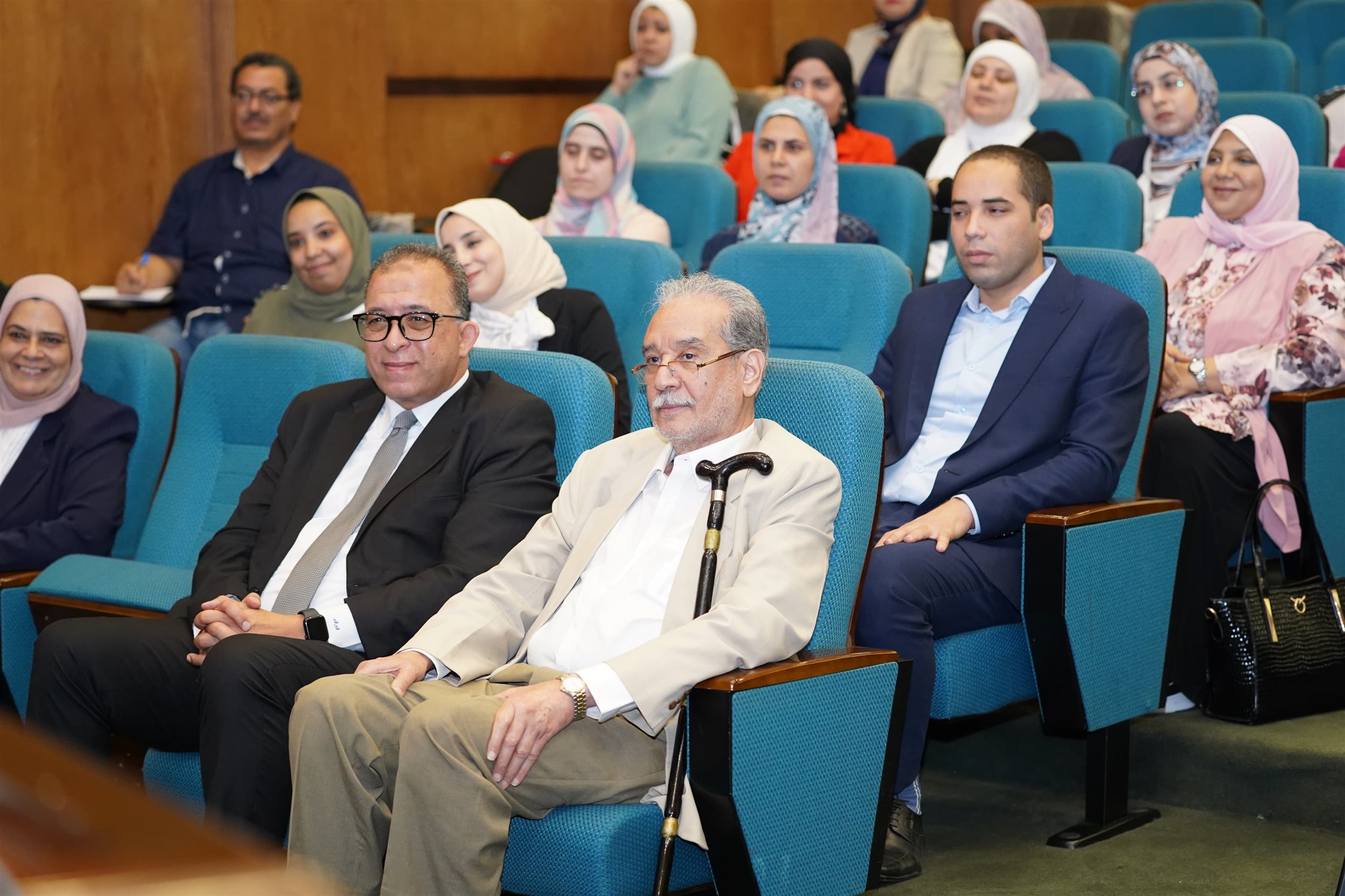 معهد التخطيط القومي يعقد أولى حلقات سمينار للعام الأكاديمي