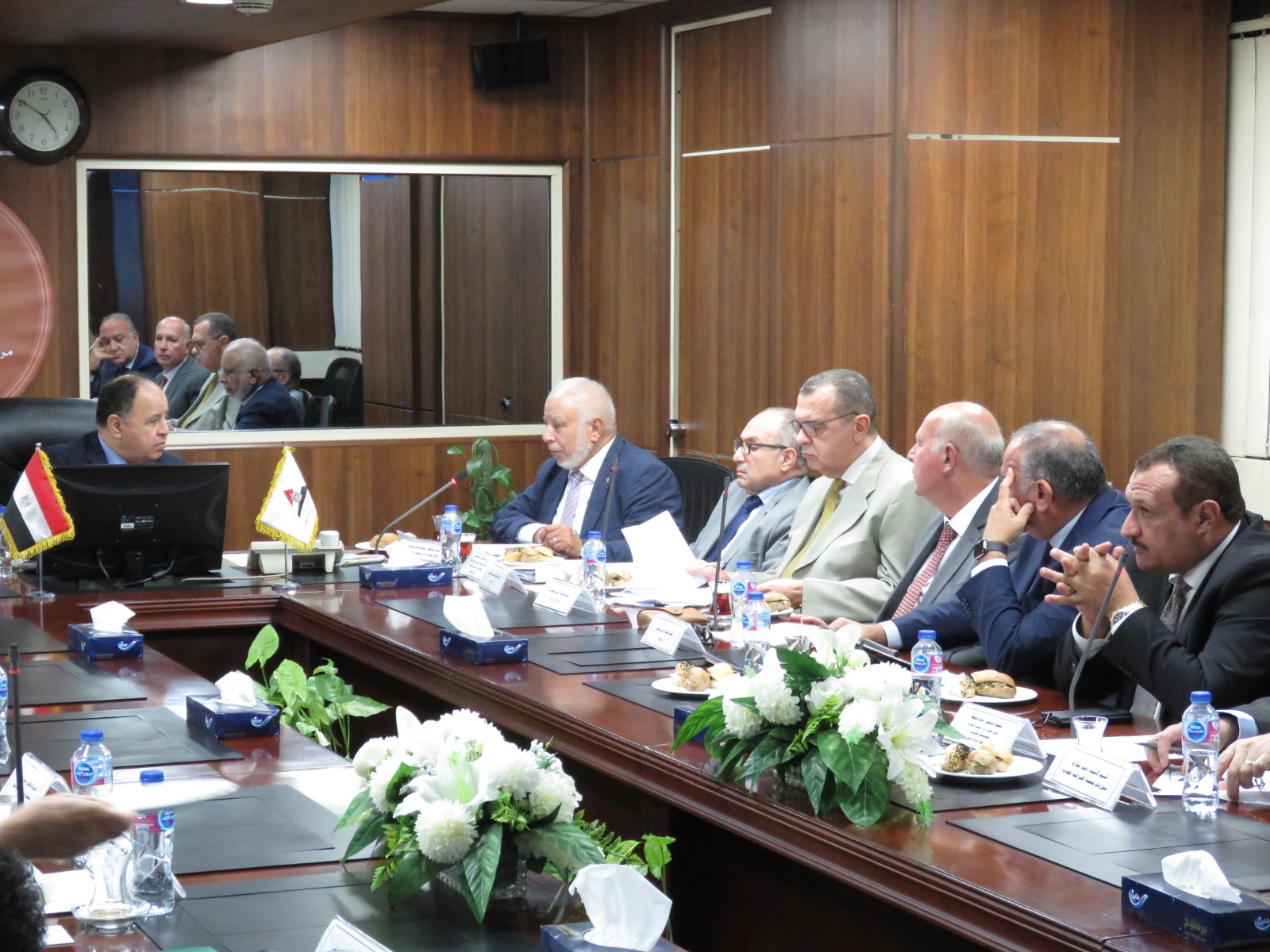 وزير المالية فى اجتماع مع ممثلي المحاسبين والمراجعين