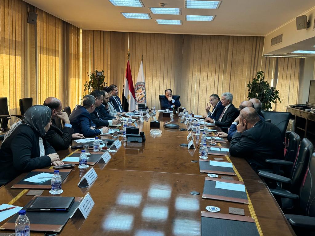 وزير المالية يلتقى قيادات الاتحاد العام للغرف التجارية