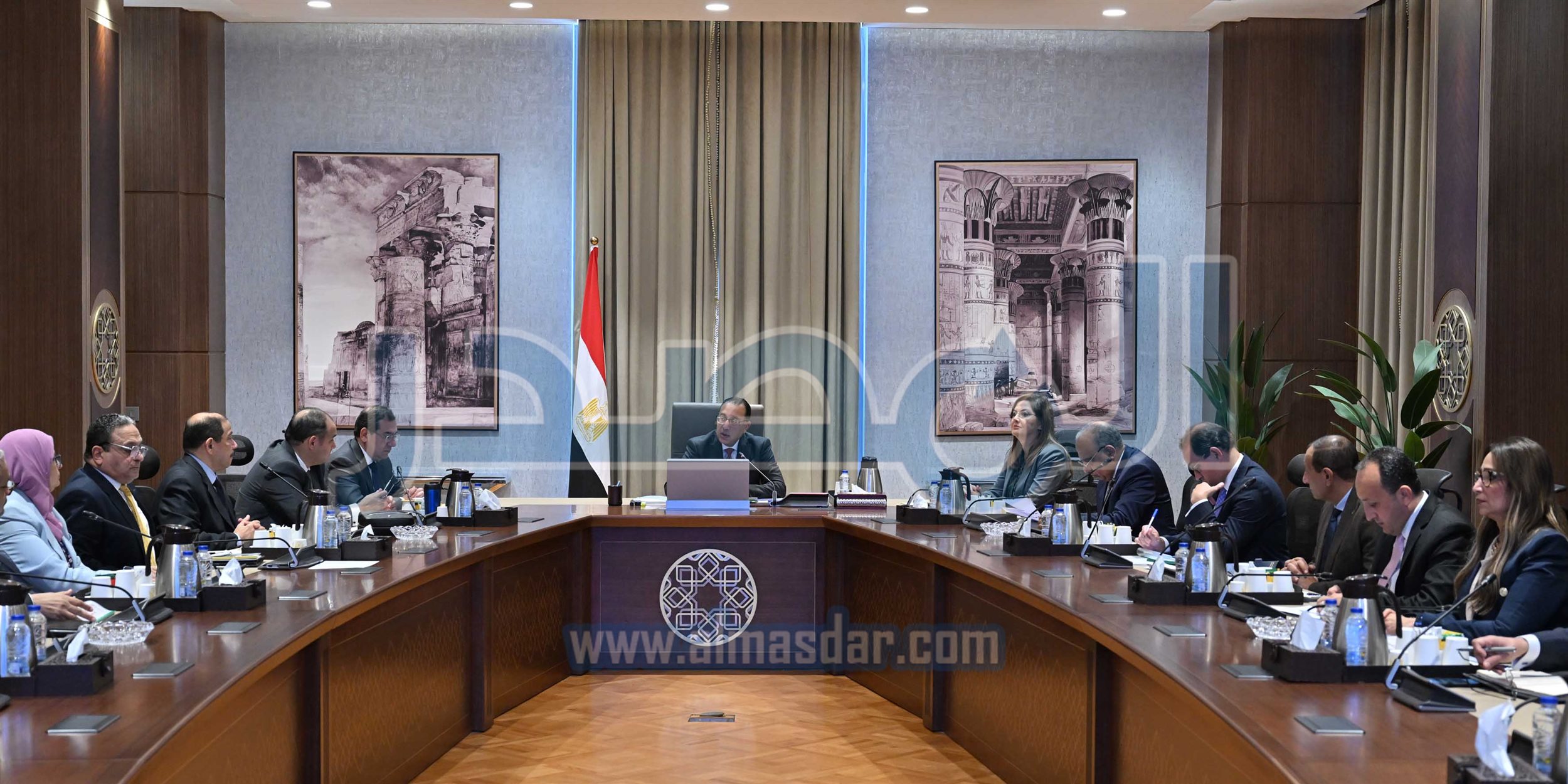 مدبولى يتابع جهود تنمية المنطقة الاقتصادية للمثلث الذهبي