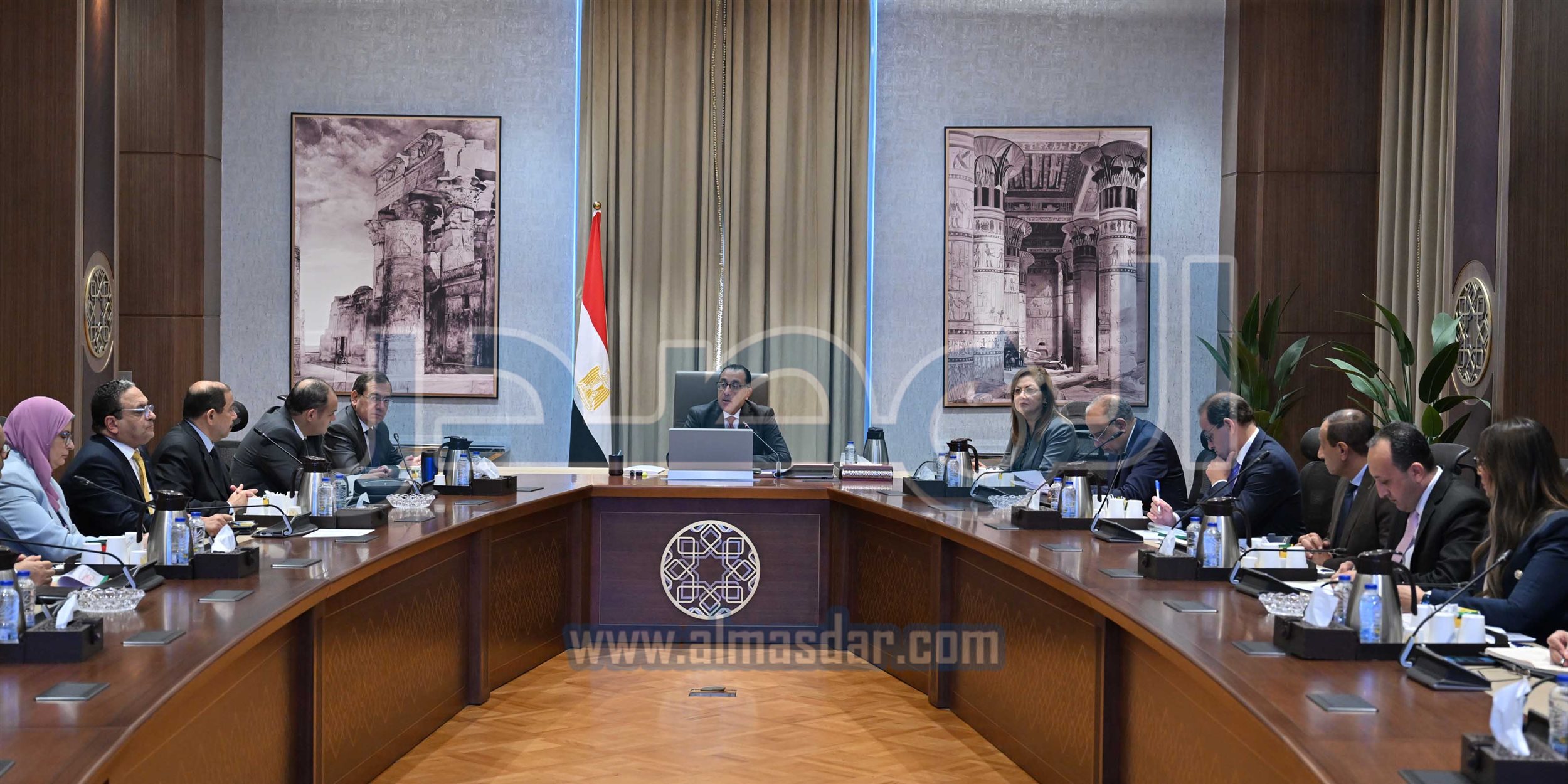 مدبولى يتابع جهود تنمية المنطقة الاقتصادية للمثلث الذهبي