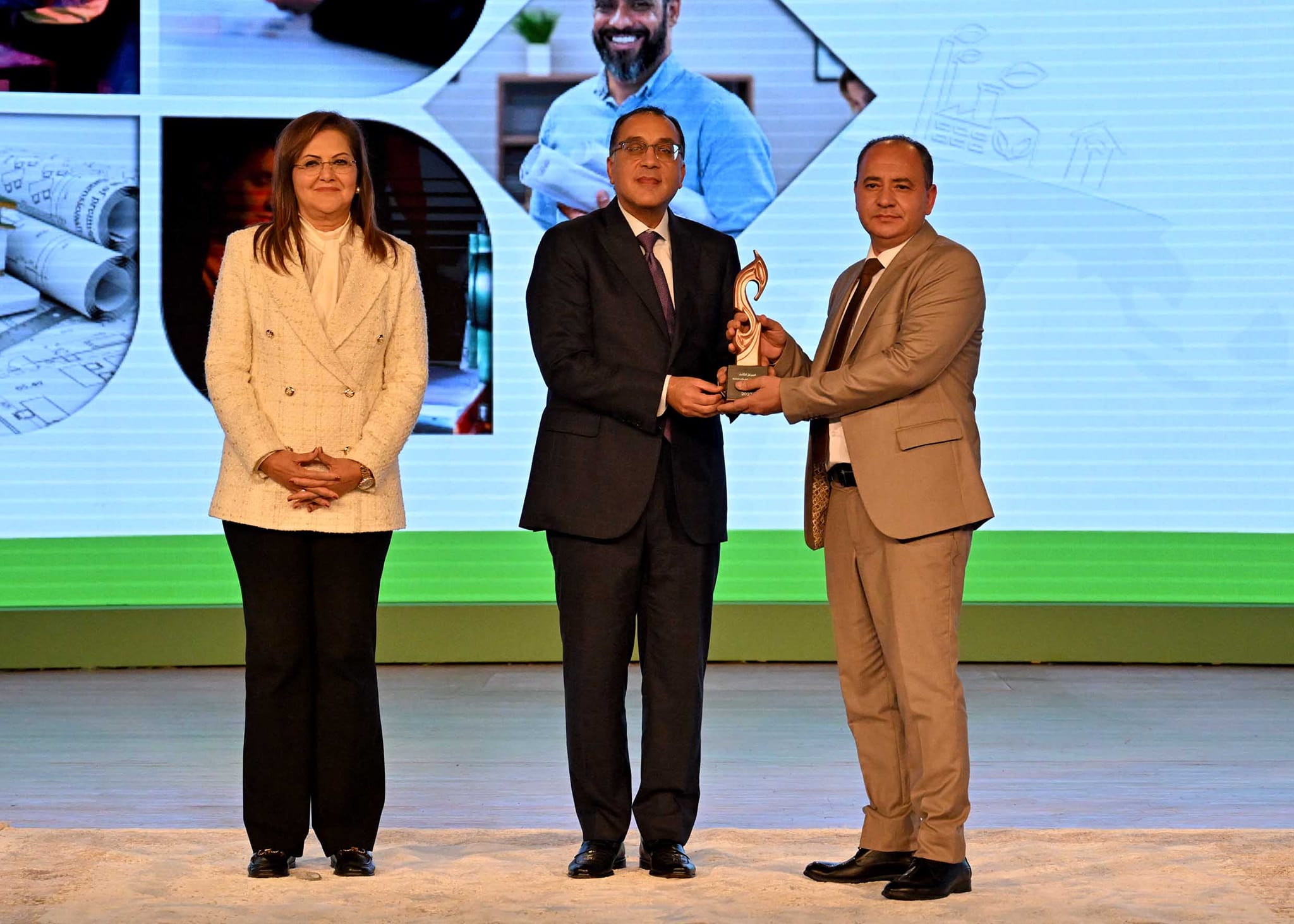 فعاليات المؤتمر الوطني الثاني للمبادرة الوطنية للمشروعات الخضراء الذكية