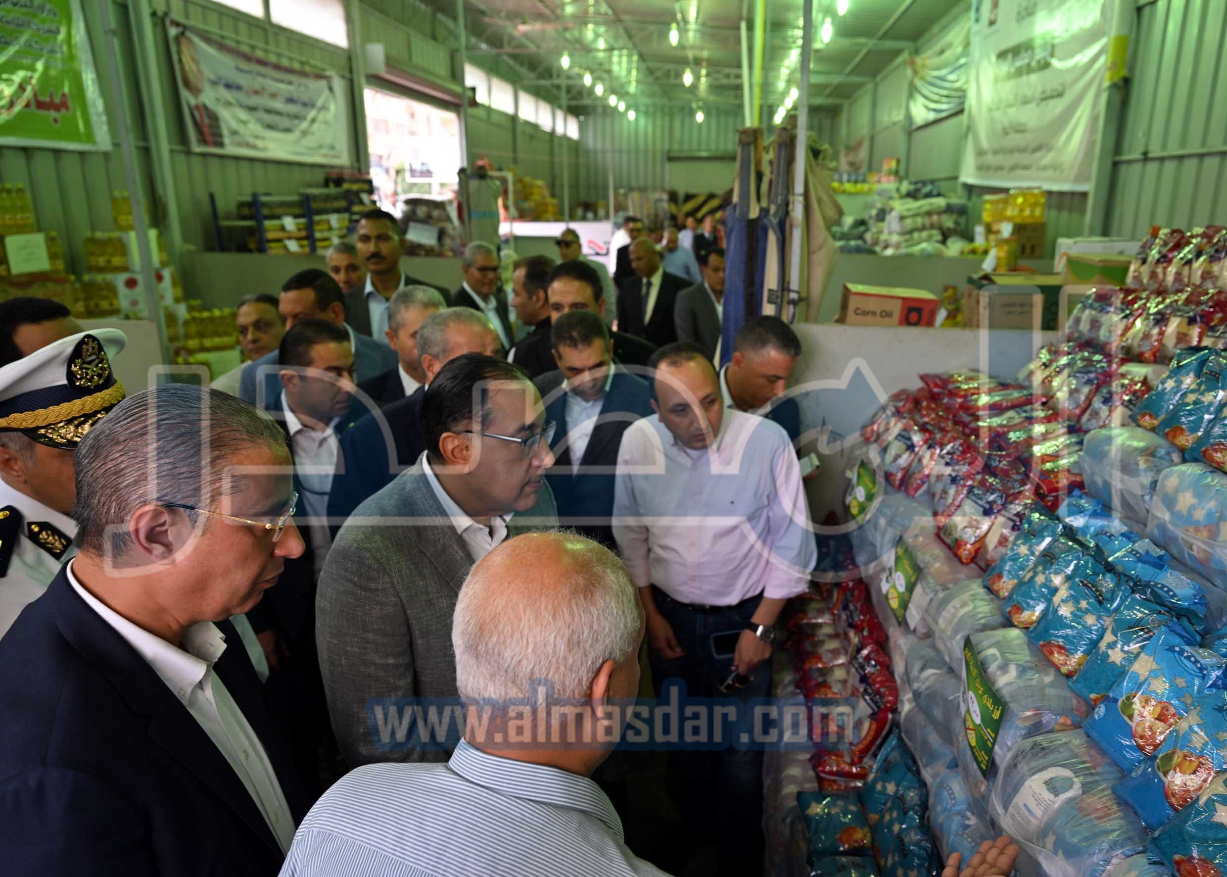 رئيس الوزراء يتفقد عدد من المشروعات التنموية والخدمية