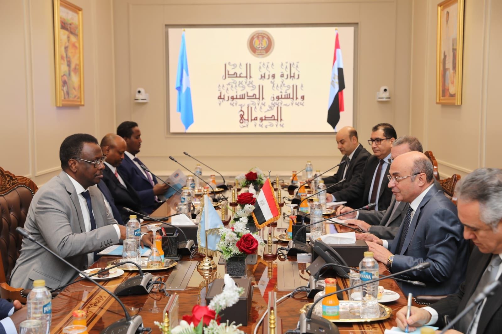 وزير العدل يستقبل نظيره الصومالي