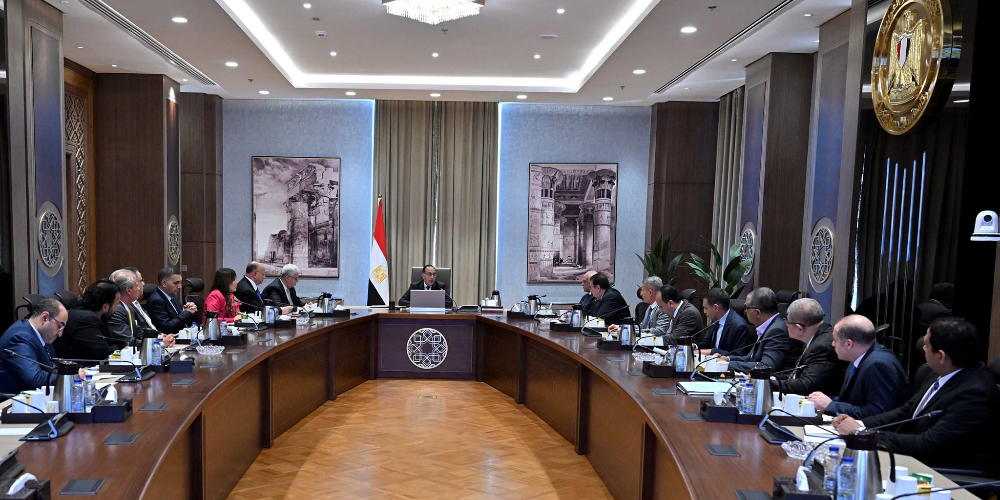 رئيس الوزراء يتابع مستجدات مشروع تطوير الهوية البصرية للطريق الدائري