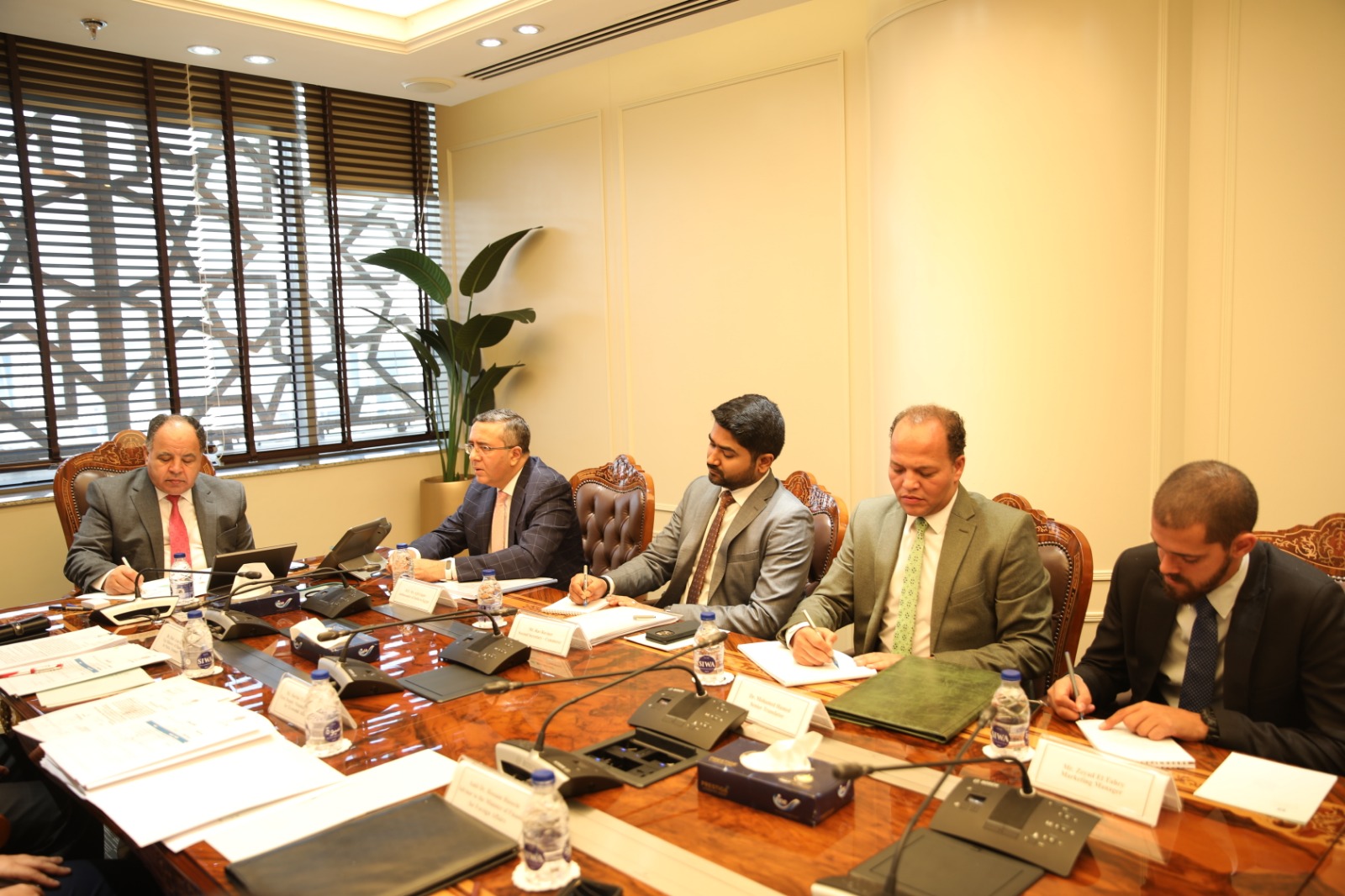 وزير المالية في لقائه مع سفير الهند بالقاهرة