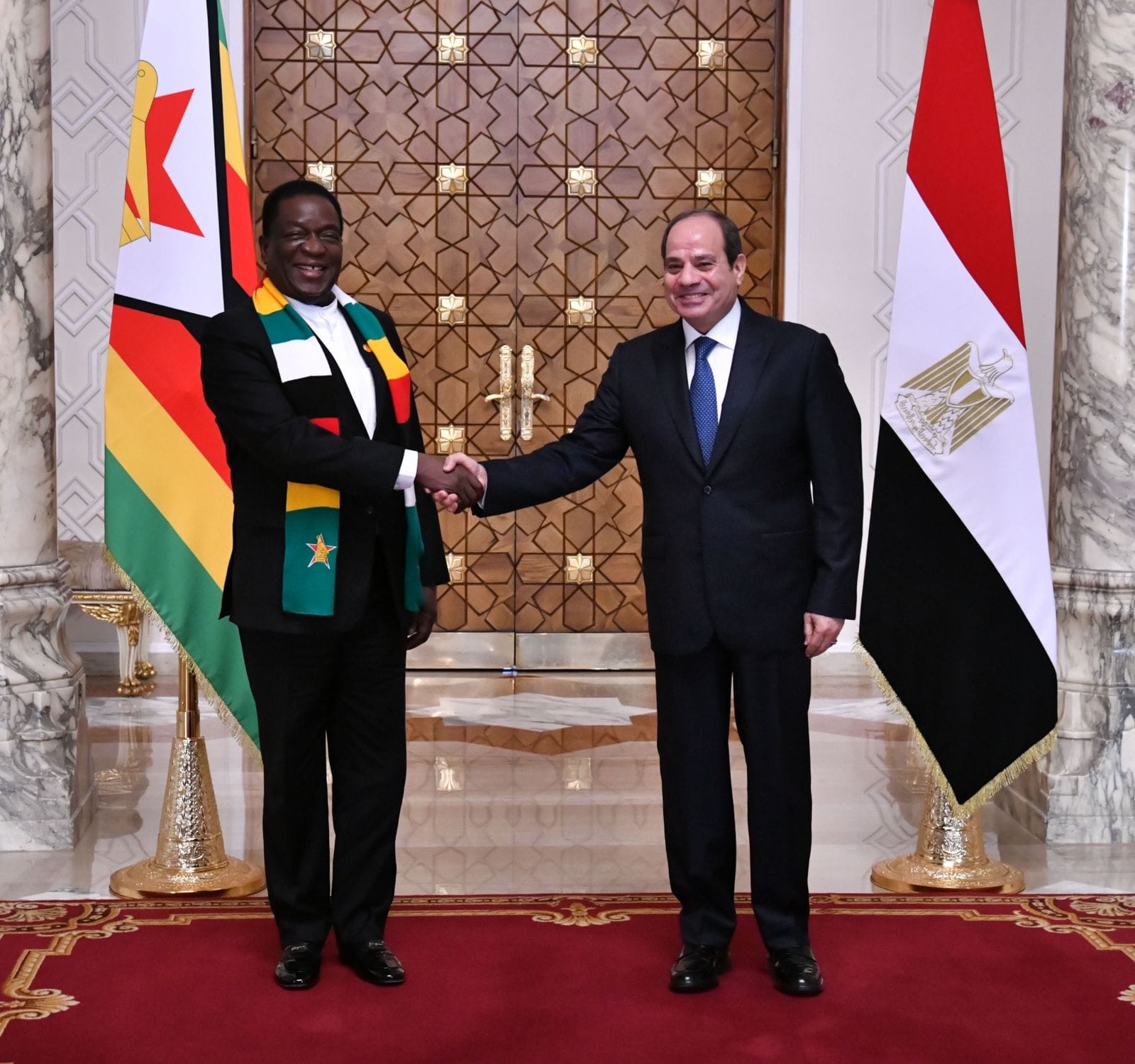 الرئيس السيسي يستقبل نظيره الزيمبابوي
