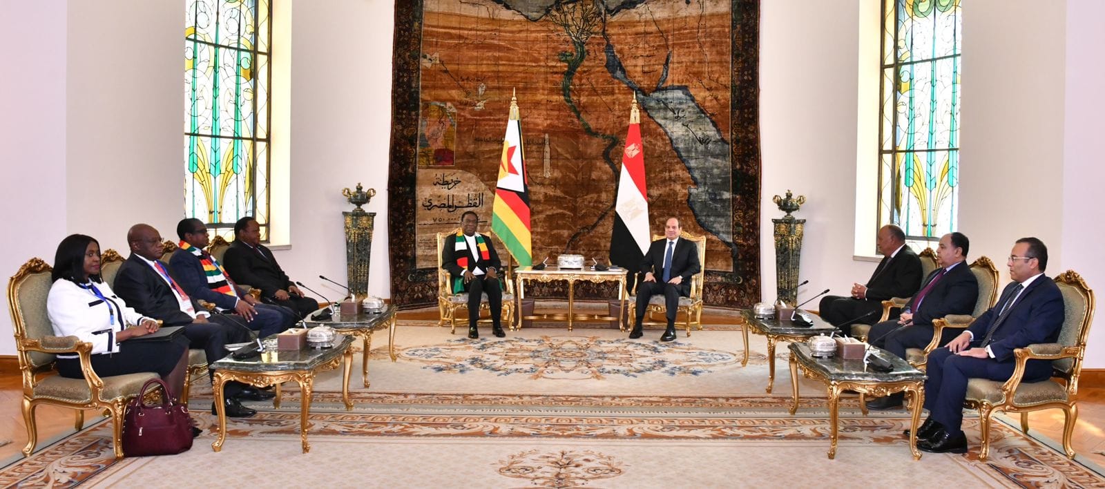 الرئيس السيسي يستقبل نظيره الزيمبابوي