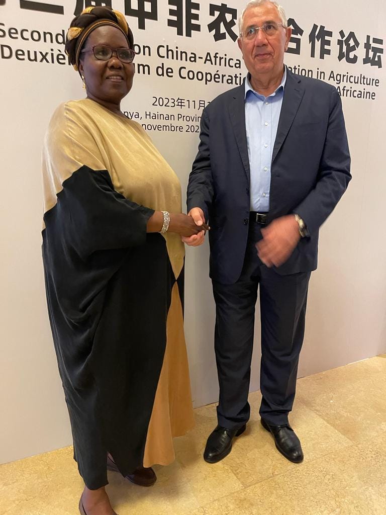 القصير يلتقي بوزراء الزراعة في جنوب السودان وزامبيا وجامبيا