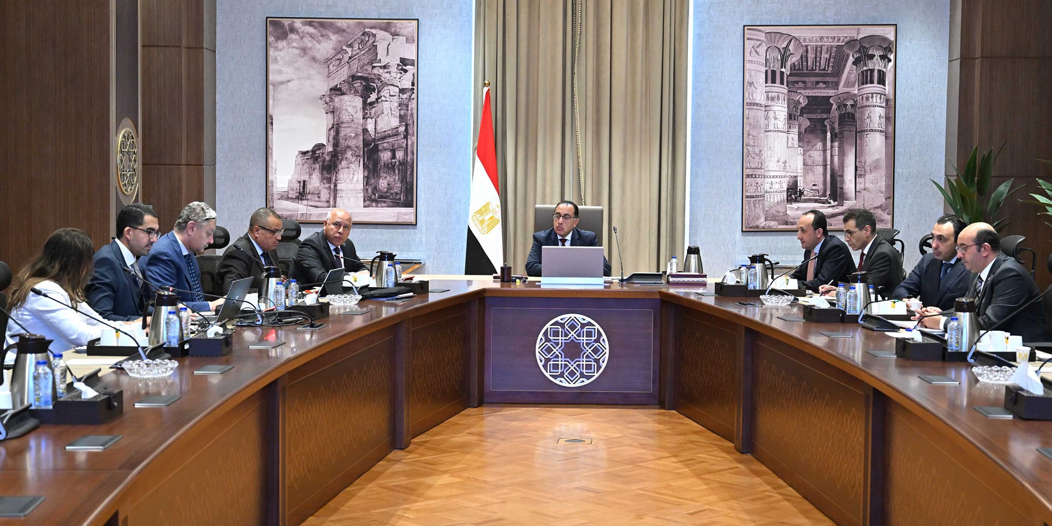 اجتماع رئيس الوزراء