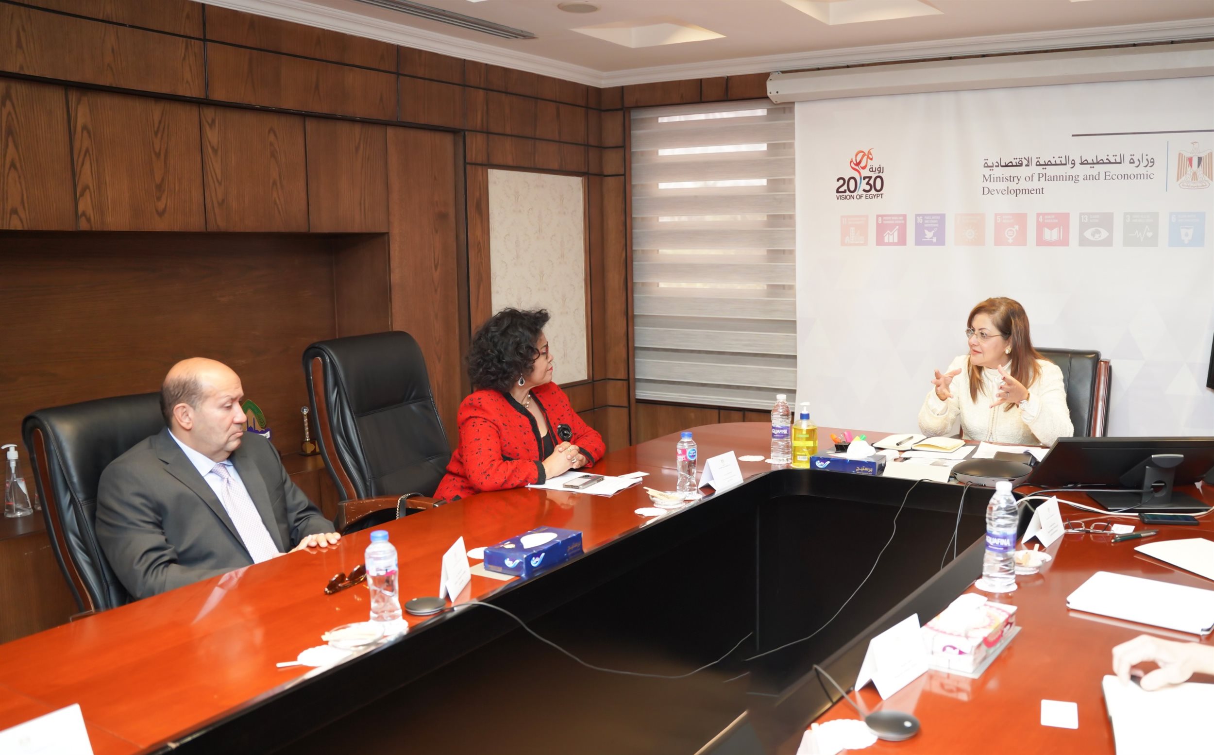 وزيرة التخطيط تلتقي المدير التنفيذي لوكالة الاتحاد الأفريقي للتنمية
