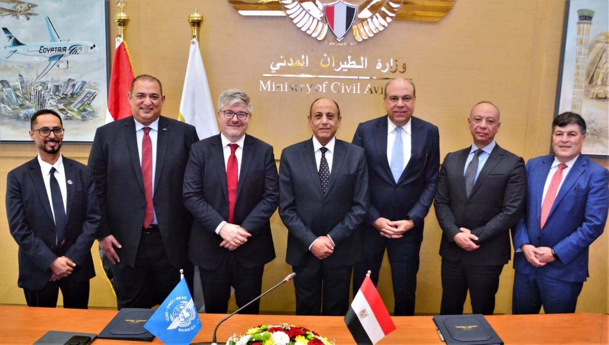 وزير الطيران المدنى يلتقي بالأمين العام لمنظمه الايكاو