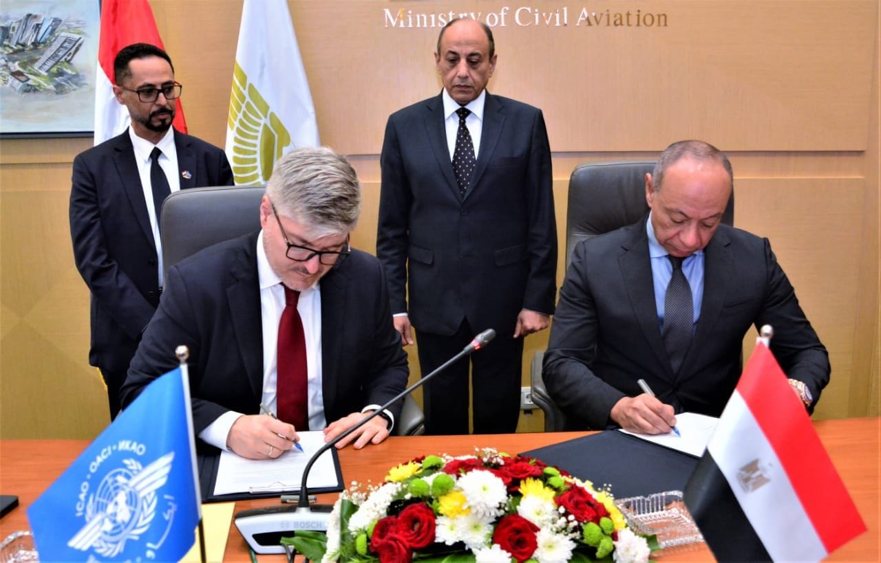 وزير الطيران المدنى يلتقي بالأمين العام لمنظمه الايكاو