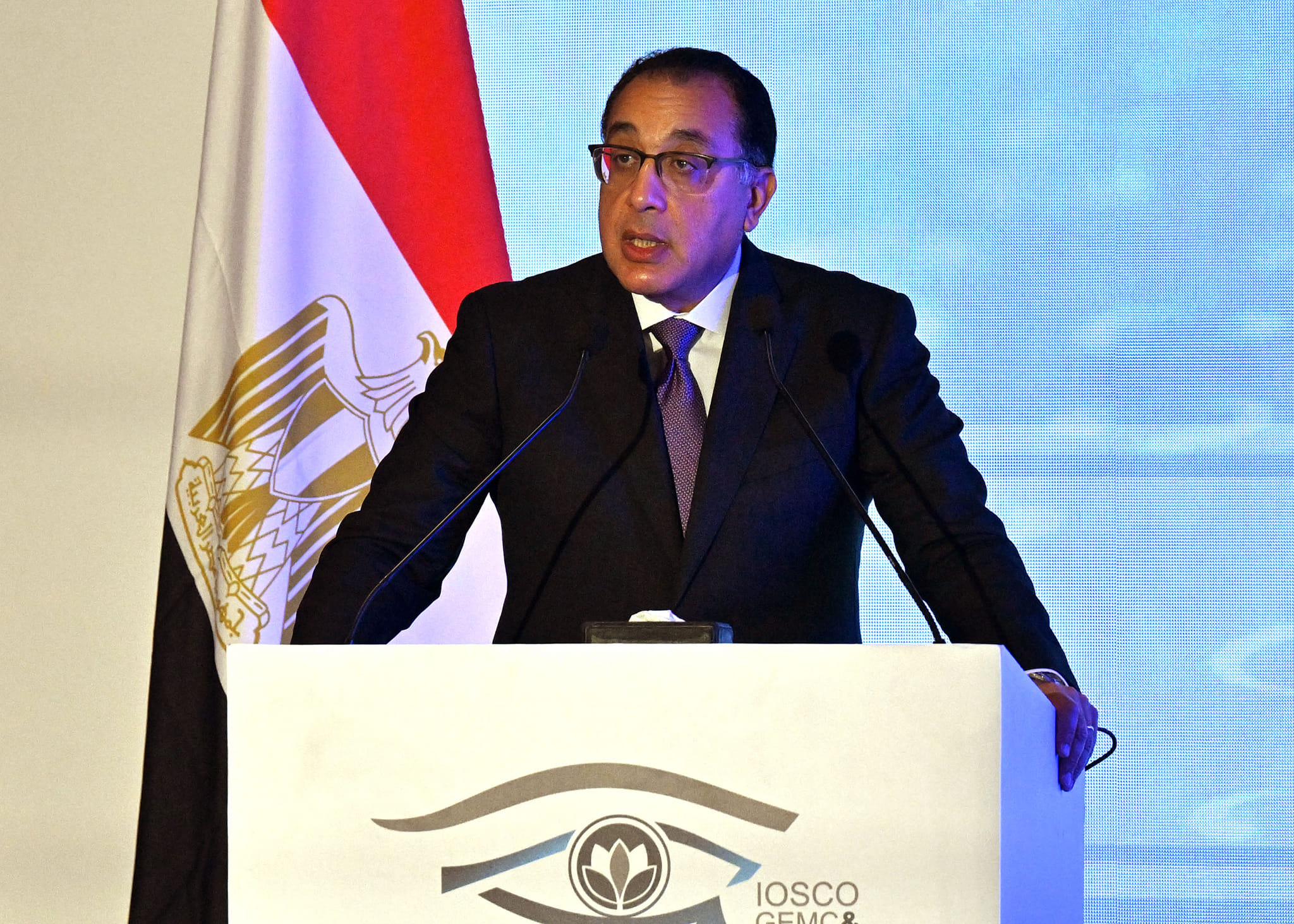 رئيس الوزراء يشارك في الاجتماع والمؤتمر السنوي لـ لجنة الأسواق النامية والناشئة