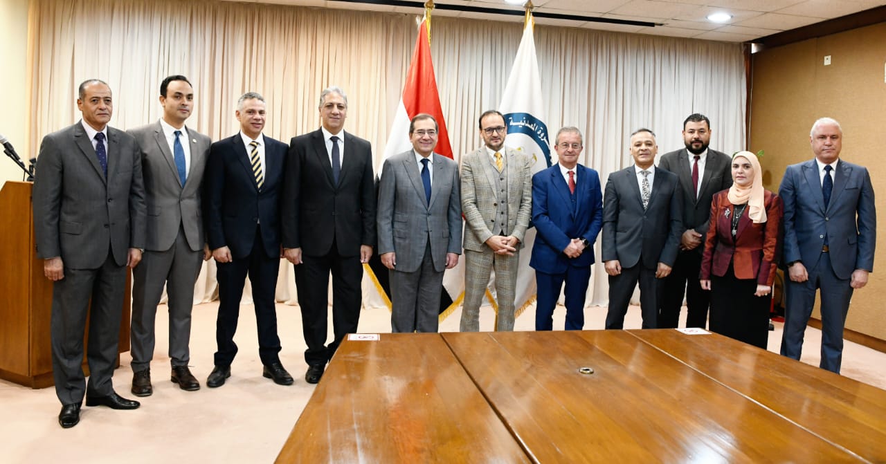 بروتوكول تعاون بين شركتى التعاون للبترول وبتروناس مصر للزيوت