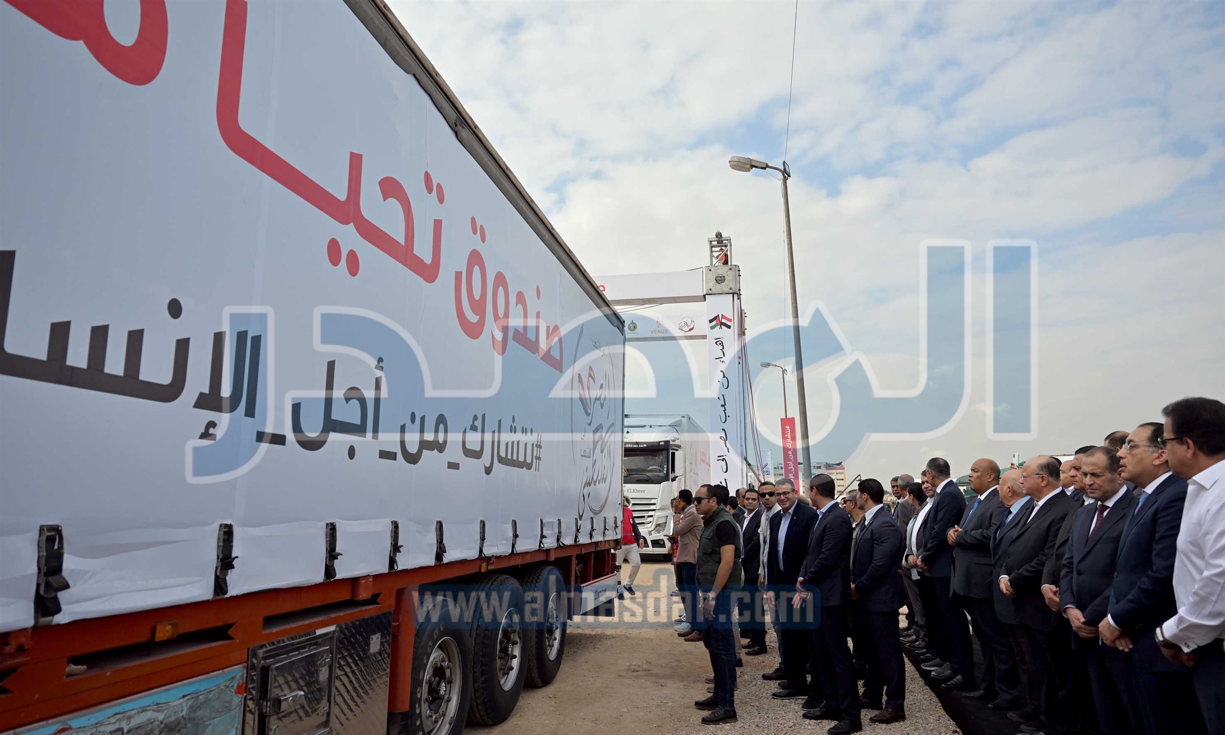 مدبولى يطلق قافلة مساعدات إنسانية شاملة للأشقاء الفلسطينيين