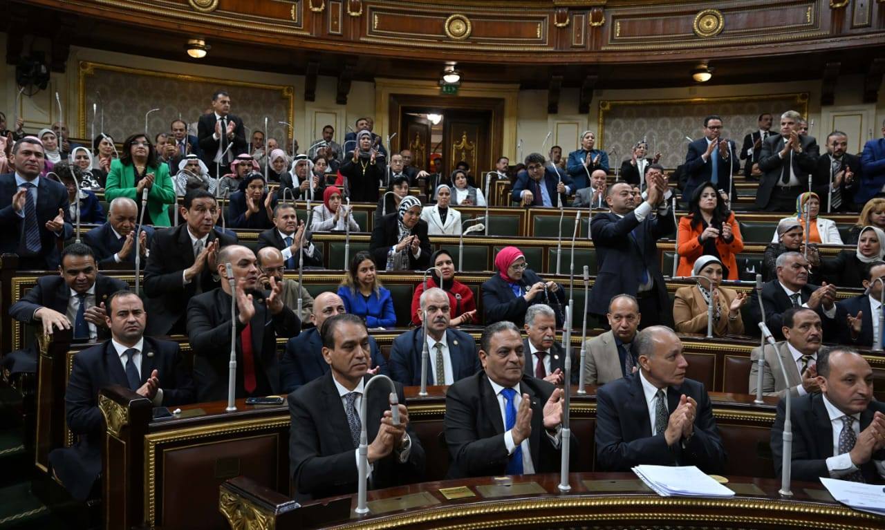 رئيس الوزراء يلقي بياناً أمام مجلس النواب