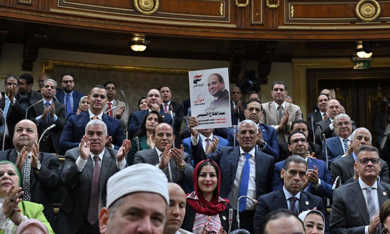 رئيس الوزراء يلقي بياناً أمام مجلس النواب