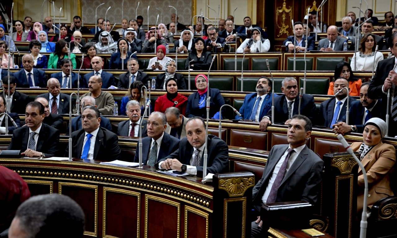 رئيس الوزراء يلقي بياناً أمام مجلس النواب