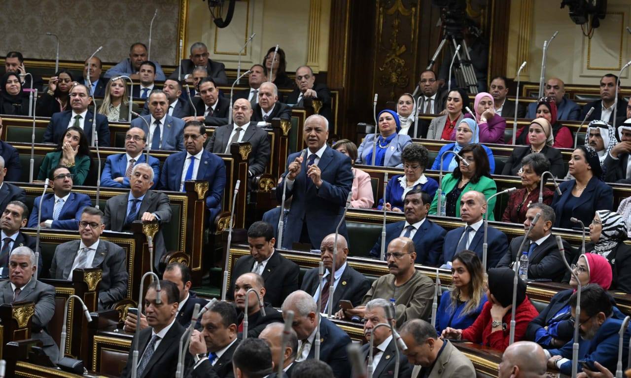 رئيس الوزراء يلقي بياناً أمام مجلس النواب