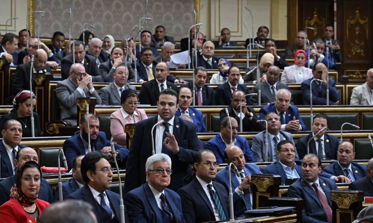 رئيس الوزراء يلقي بياناً أمام مجلس النواب