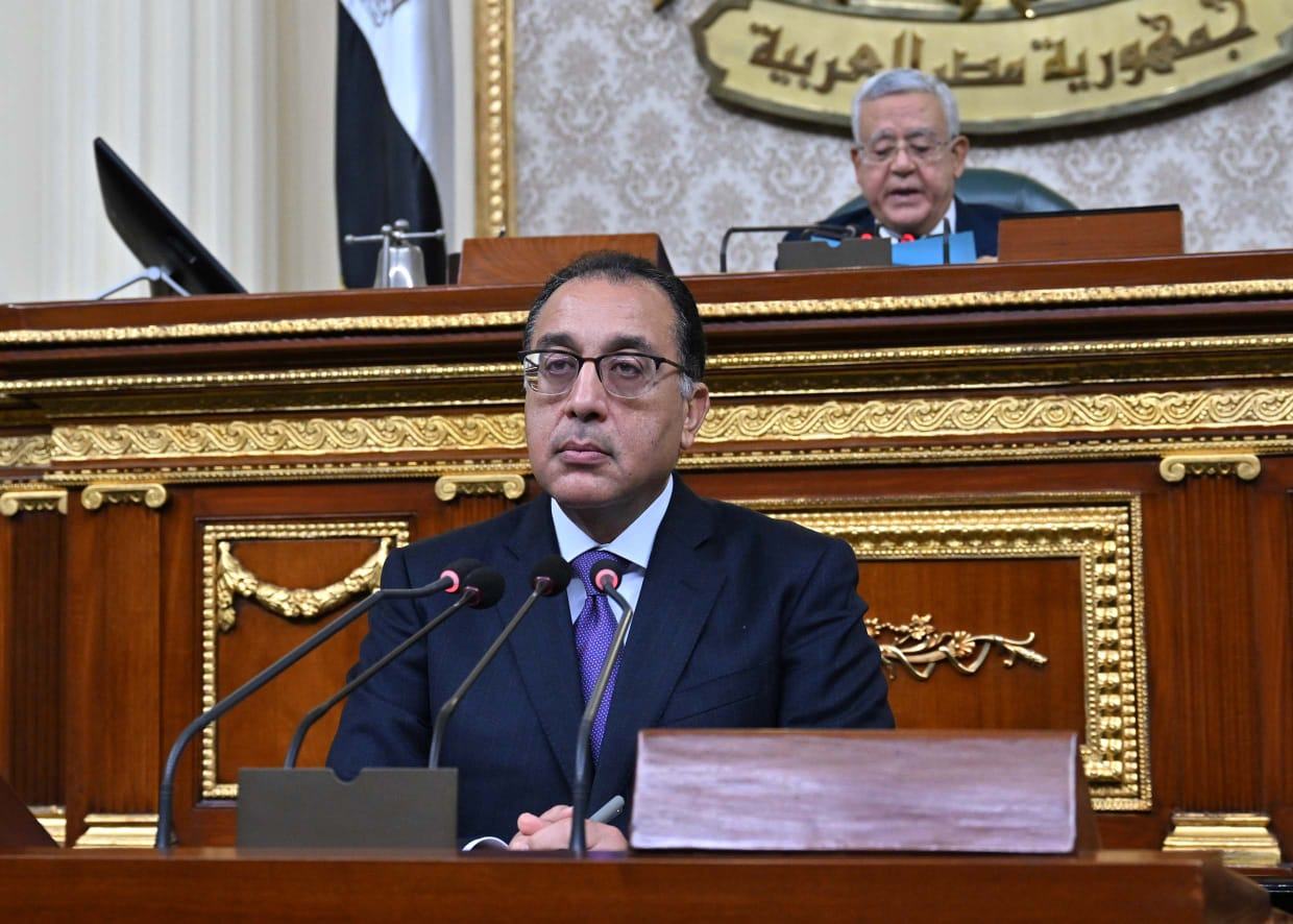 رئيس الوزراء يلقي بياناً أمام مجلس النواب