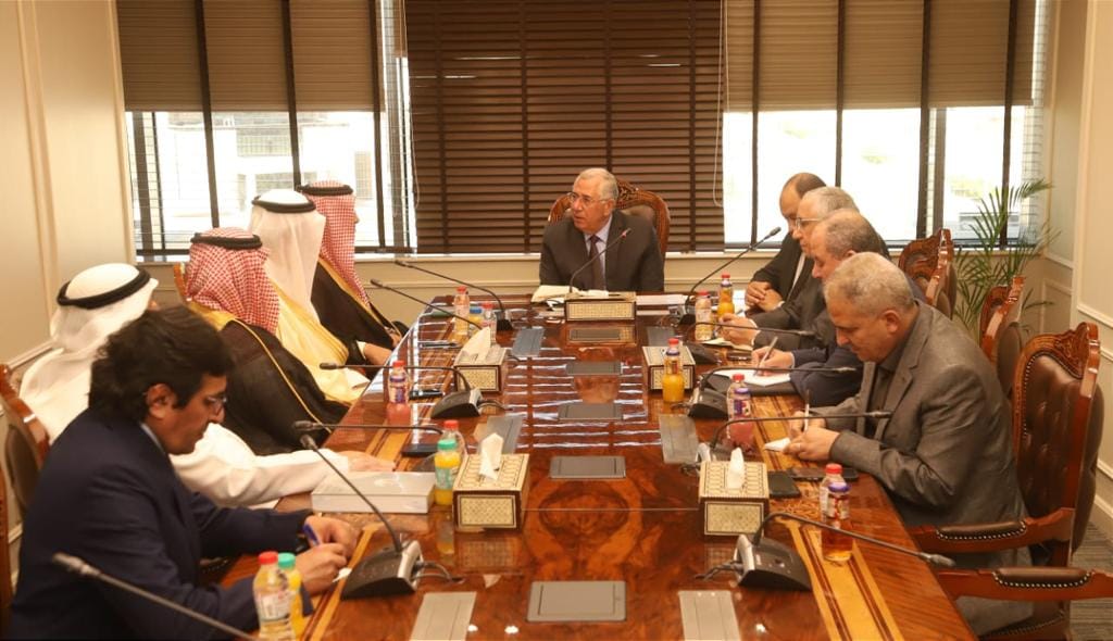 بحث سبل تعزيز الاستثمار الزراعي السعودى في مصر