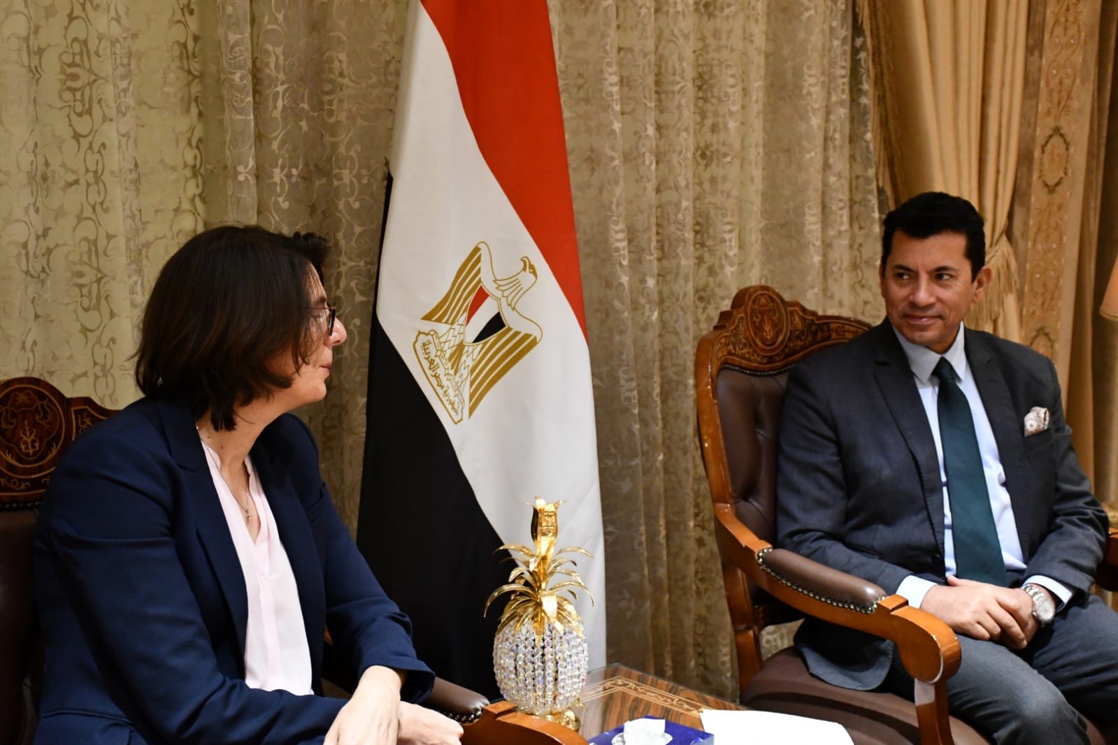وزير الشباب يلتقى منظمة التعاون الاقتصادي والتنمية