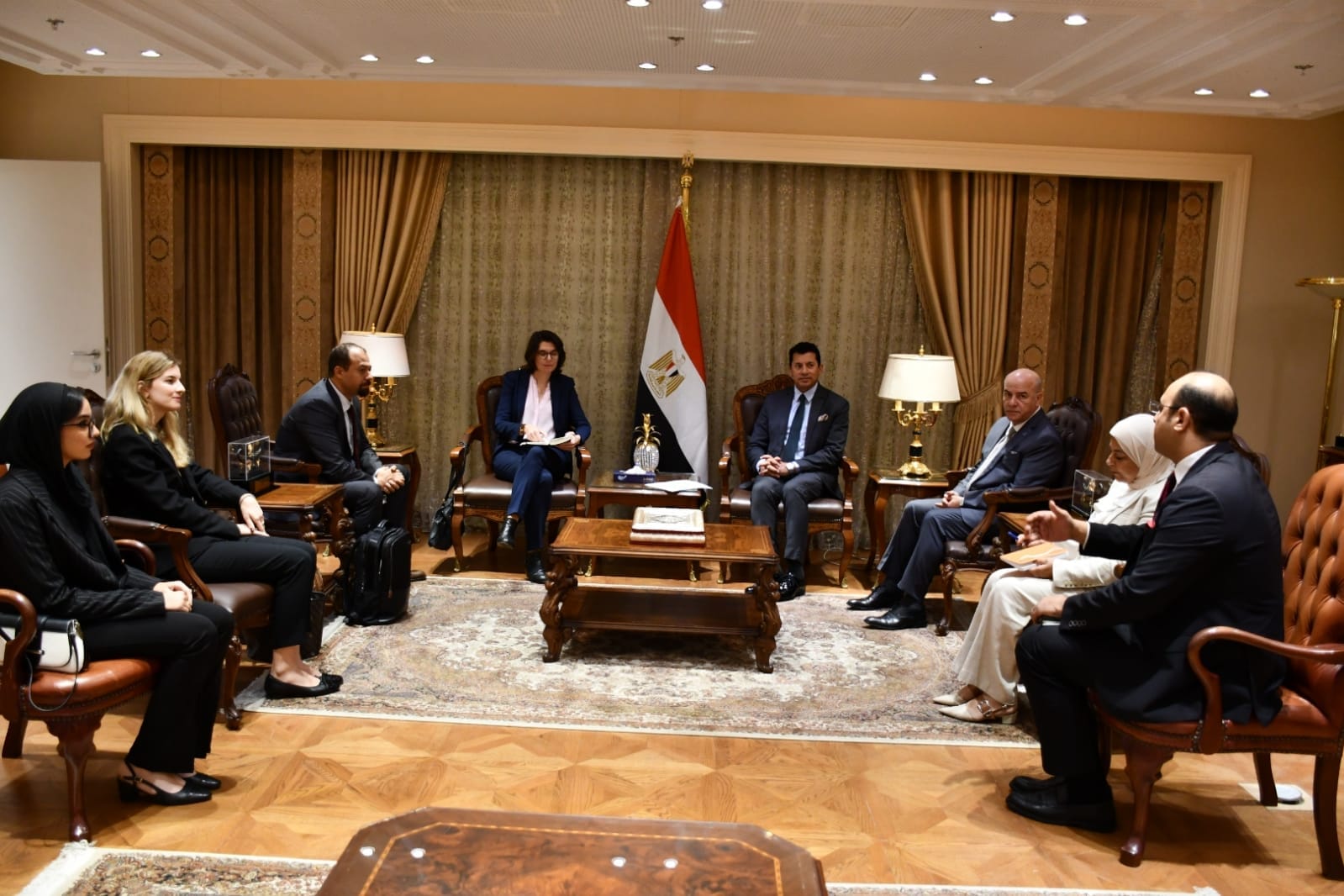 وزير الشباب يلتقى منظمة التعاون الاقتصادي والتنمية